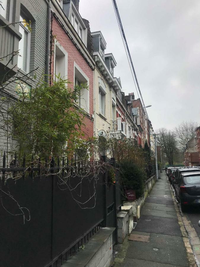 Cosy Appartement Proche Gares Lille Exteriör bild