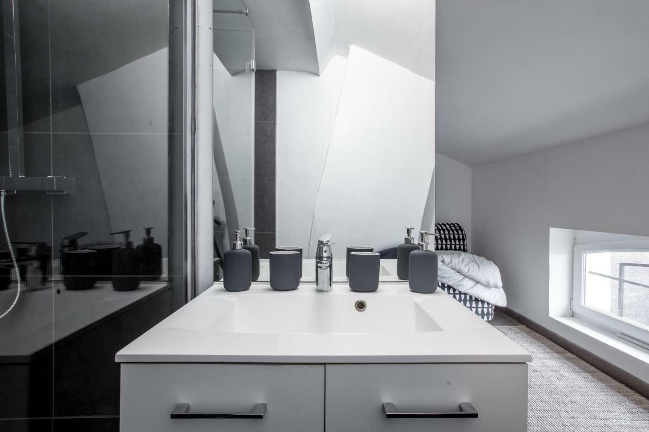 Cosy Appartement Proche Gares Lille Exteriör bild